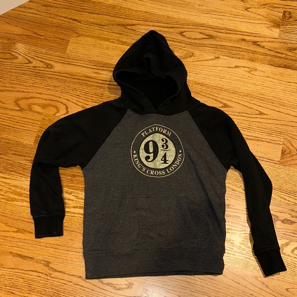 Wizarding World of Harry Potter Kids Hoodie - Size Small
